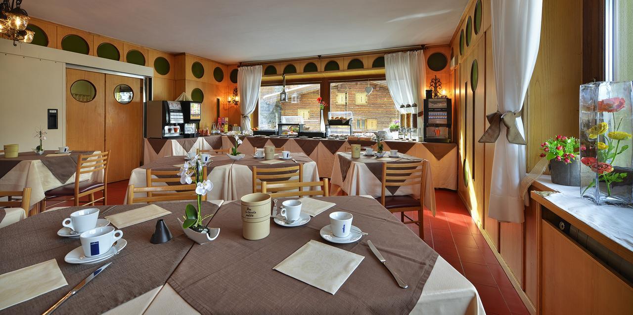 Hotel Loredana Livigno Esterno foto